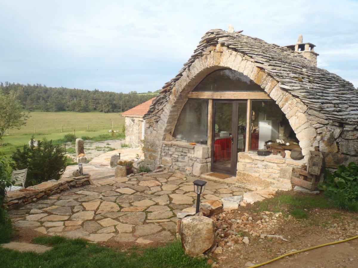 Chambres Du Domaine De Bombes Mostuejouls Exterior photo